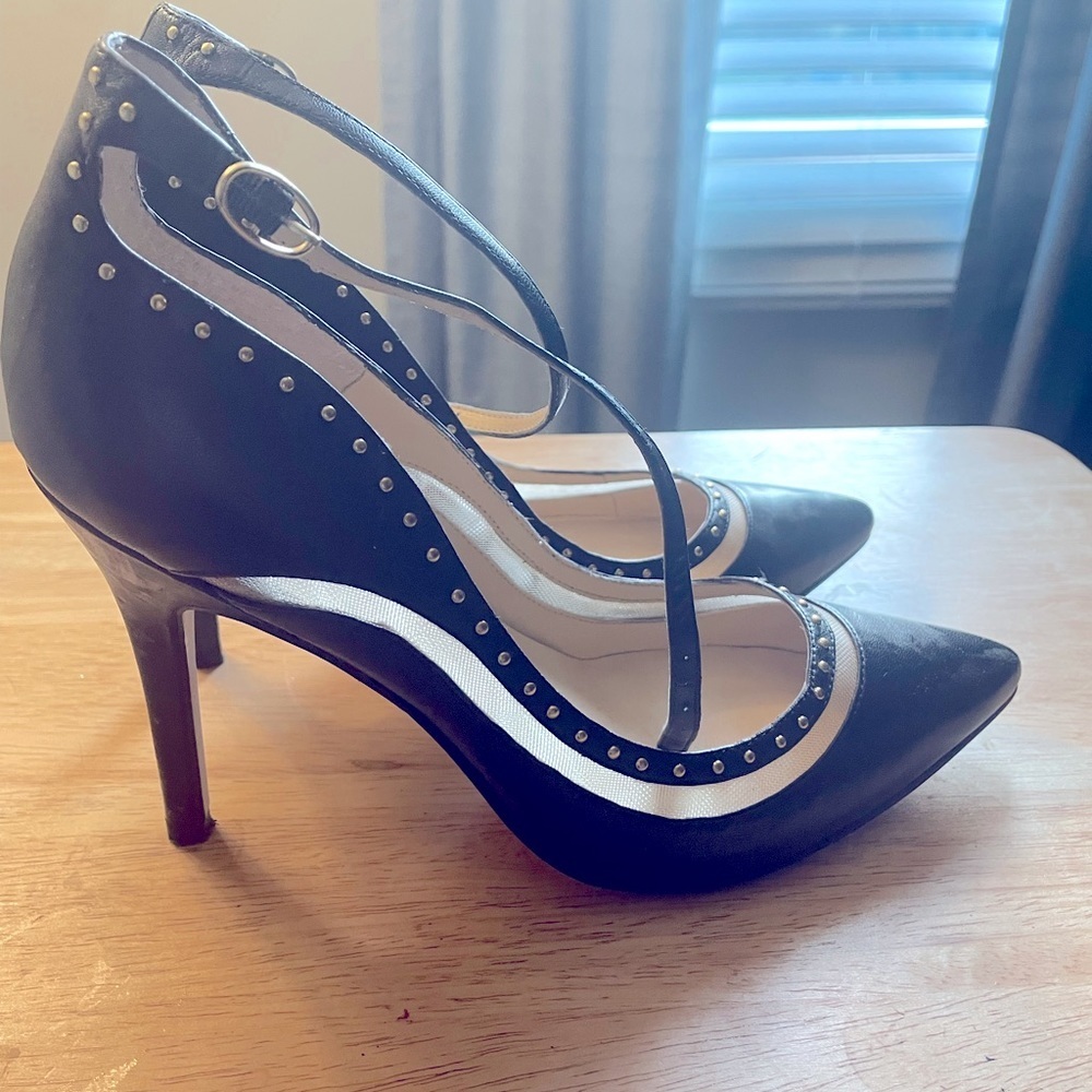 Womens shoes